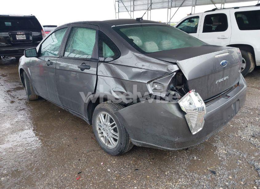 Photo 3 of 2011 Ford Focus SE (VIN 1FAHP3FN9BW196836)