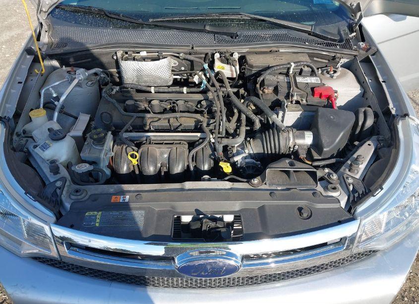 Photo 10 of 2010 Ford Focus SE (VIN 1FAHP3FNXAW103904)