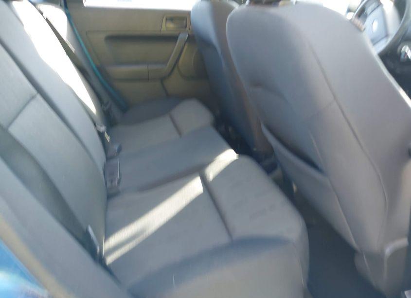 Photo 8 of 2010 Ford Focus SE (VIN 1FAHP3FNXAW123568)