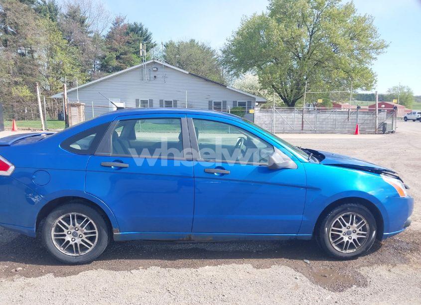 Photo 13 of 2010 Ford Focus SE (VIN 1FAHP3FNXAW159048)