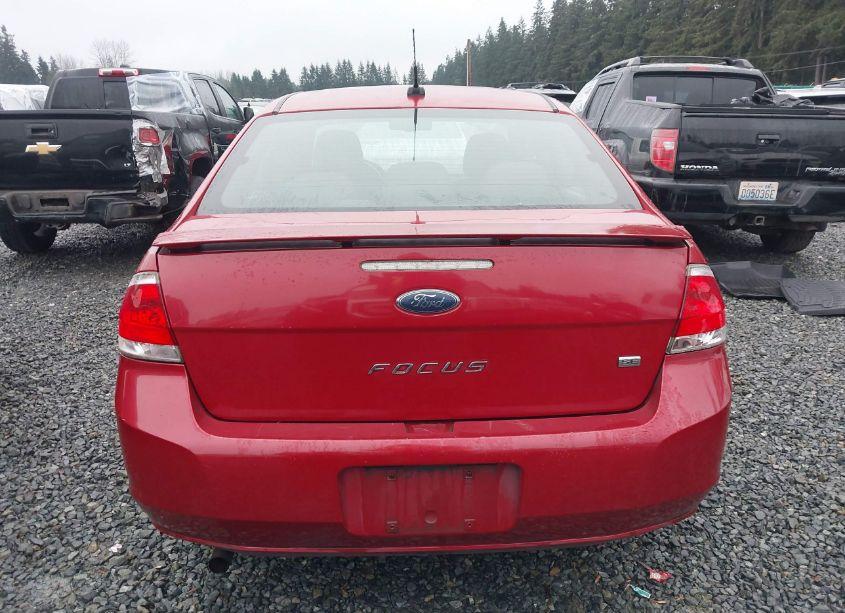 Photo 16 of 2010 Ford Focus SE (VIN 1FAHP3FNXAW160488)