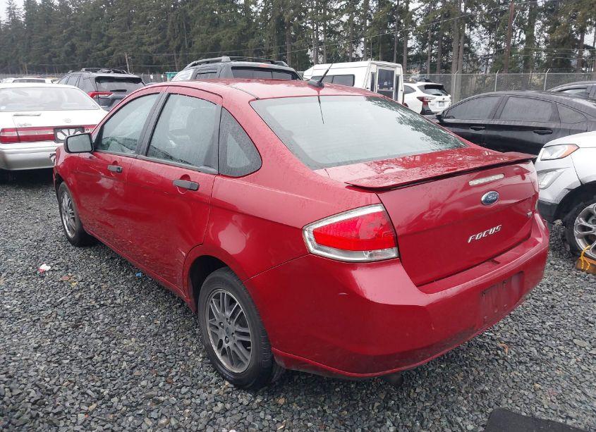Photo 3 of 2010 Ford Focus SE (VIN 1FAHP3FNXAW160488)