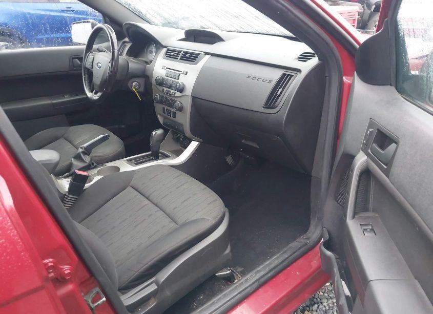 Photo 5 of 2010 Ford Focus SE (VIN 1FAHP3FNXAW160488)