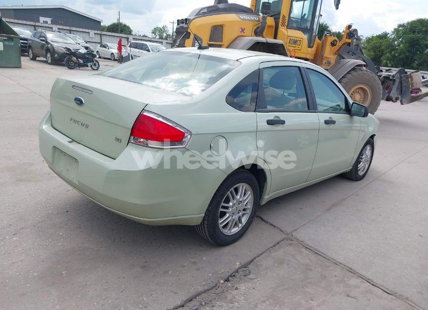 Photo 4 of 2010 Ford Focus (VIN 1FAHP3FNXAW171250)