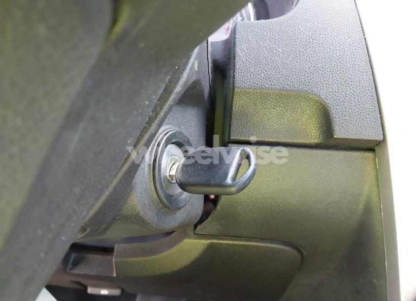 Photo 11 of 2010 Ford Focus SE (VIN 1FAHP3FNXAW171457)