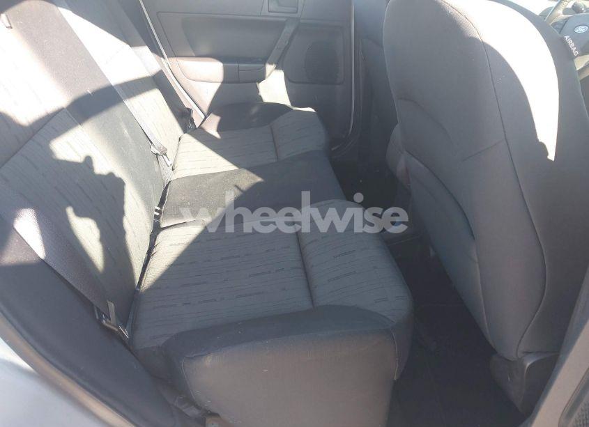 Photo 8 of 2010 Ford Focus SE (VIN 1FAHP3FNXAW174634)