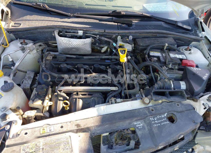 Photo 10 of 2010 Ford Focus SE (VIN 1FAHP3FNXAW186332)