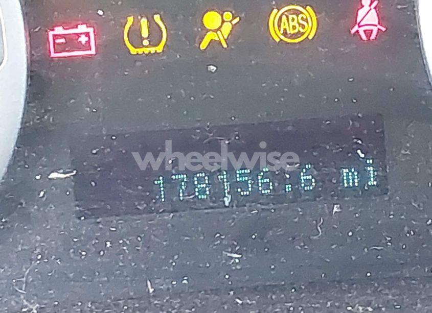 Photo 16 of 2010 Ford Focus SE (VIN 1FAHP3FNXAW186332)