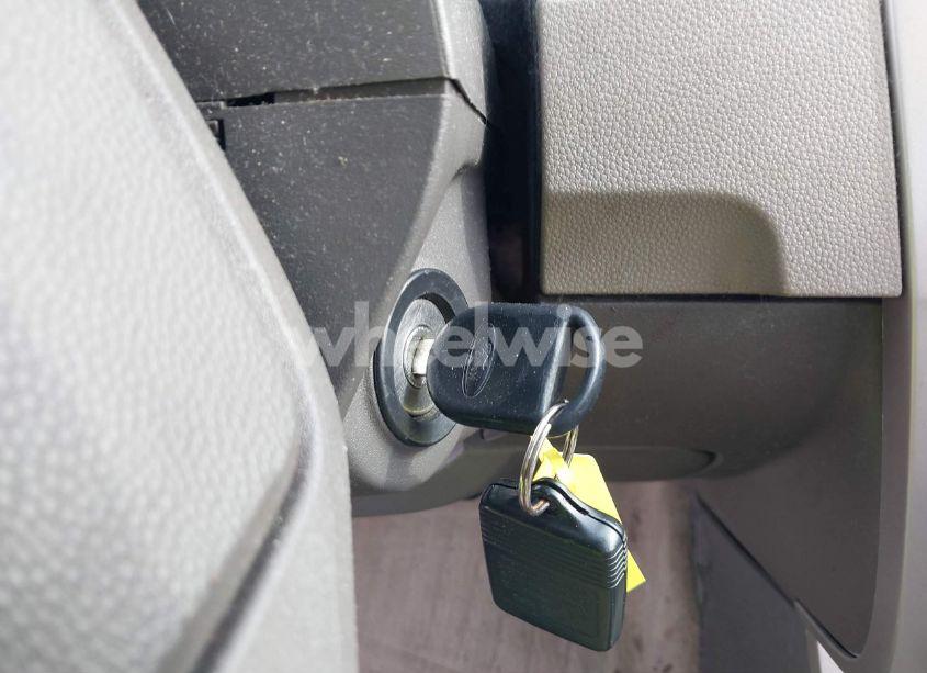 Photo 11 of 2010 Ford Focus SE (VIN 1FAHP3FNXAW251115)