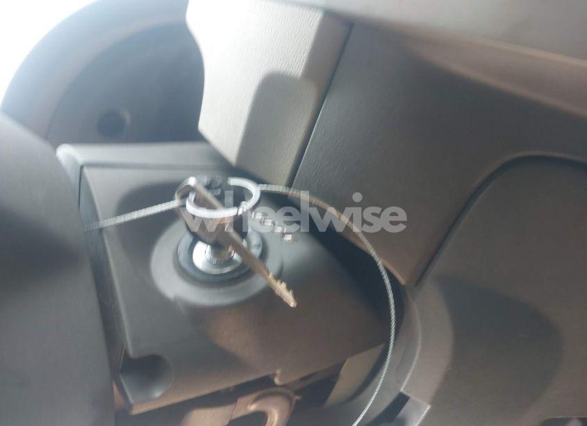 Photo 11 of 2010 Ford Focus SE (VIN 1FAHP3FNXAW286544)