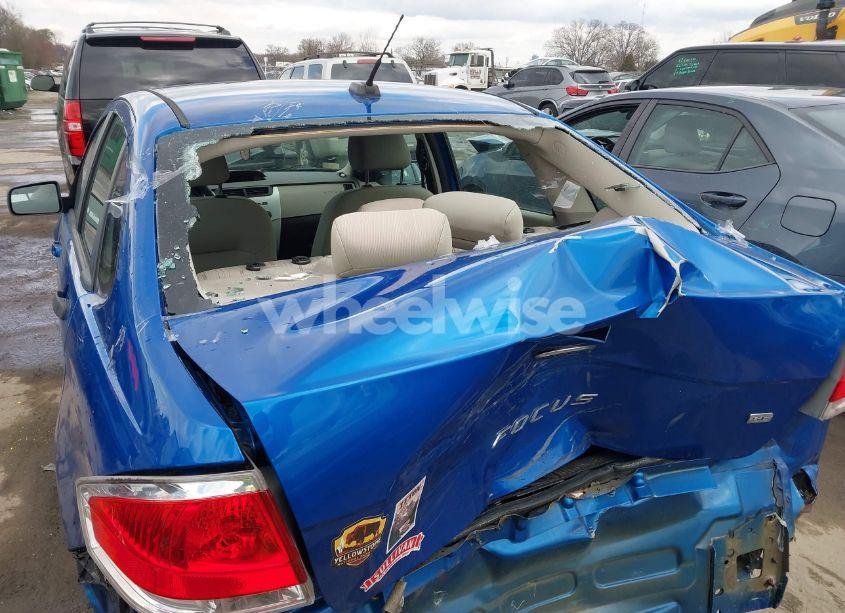 Photo 6 of 2010 Ford Focus SE (VIN 1FAHP3FNXAW287466)