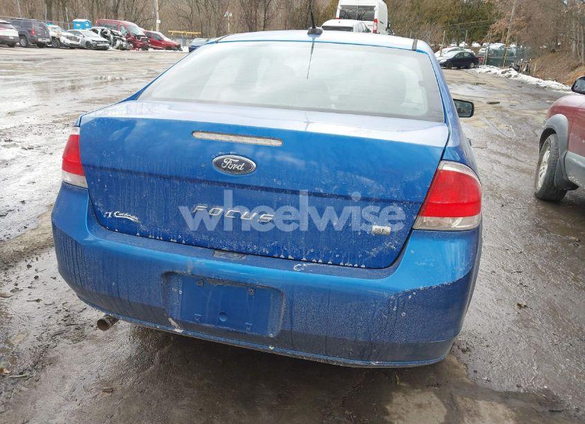 Photo 16 of 2010 Ford Focus SE (VIN 1FAHP3FNXAW297799)