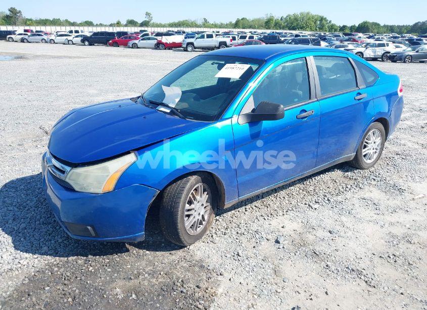Photo 2 of 2011 Ford Focus SE (VIN 1FAHP3FNXBW146415)