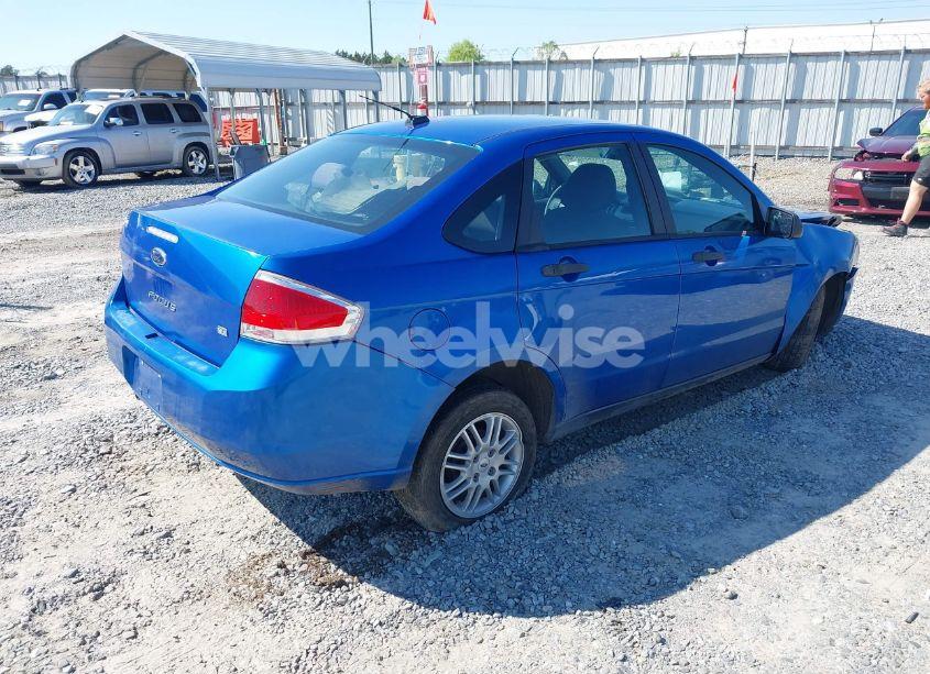Photo 4 of 2011 Ford Focus SE (VIN 1FAHP3FNXBW146415)