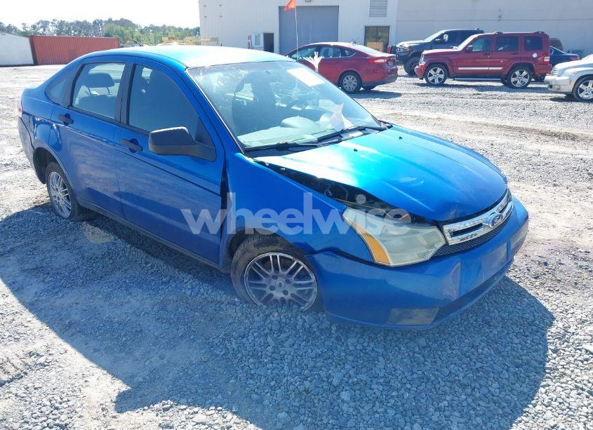 Photo 6 of 2011 Ford Focus SE (VIN 1FAHP3FNXBW146415)