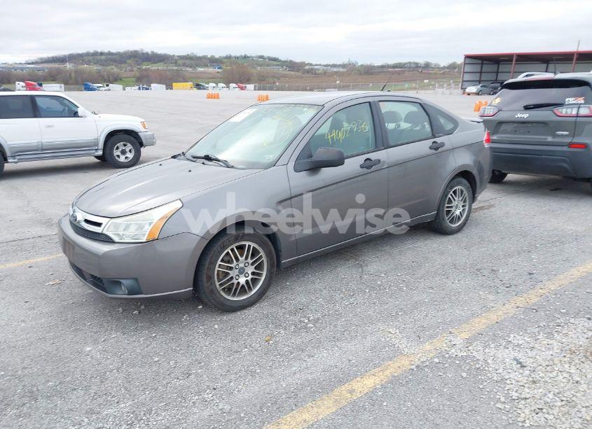 Photo 2 of 2011 Ford Focus SE (VIN 1FAHP3FNXBW159293)