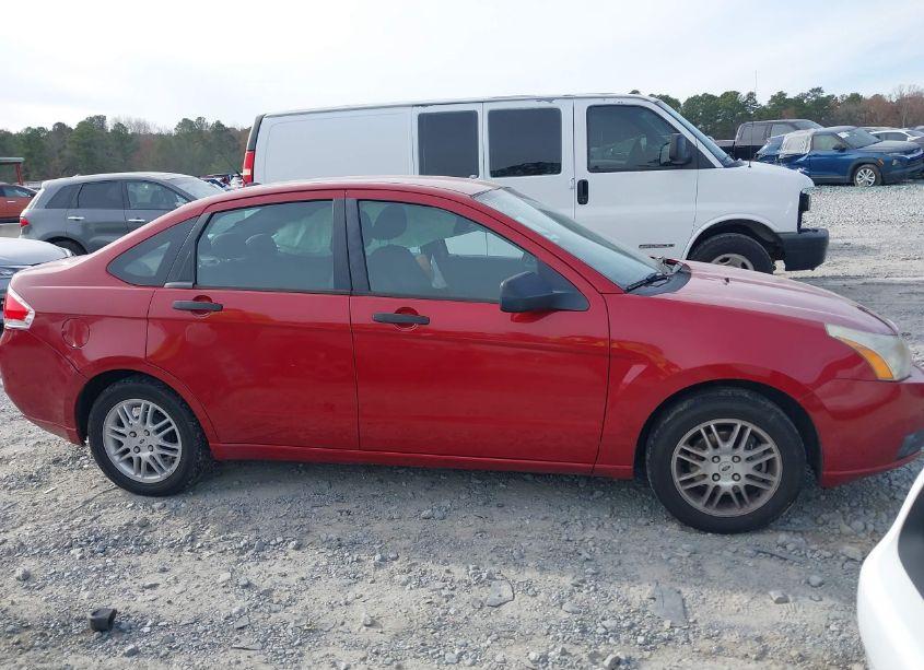 Photo 13 of 2011 Ford Focus SE (VIN 1FAHP3FNXBW163750)