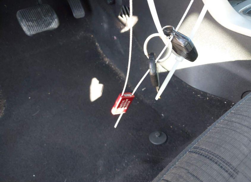 Photo 11 of 2011 Ford Focus SE (VIN 1FAHP3FNXBW165143)