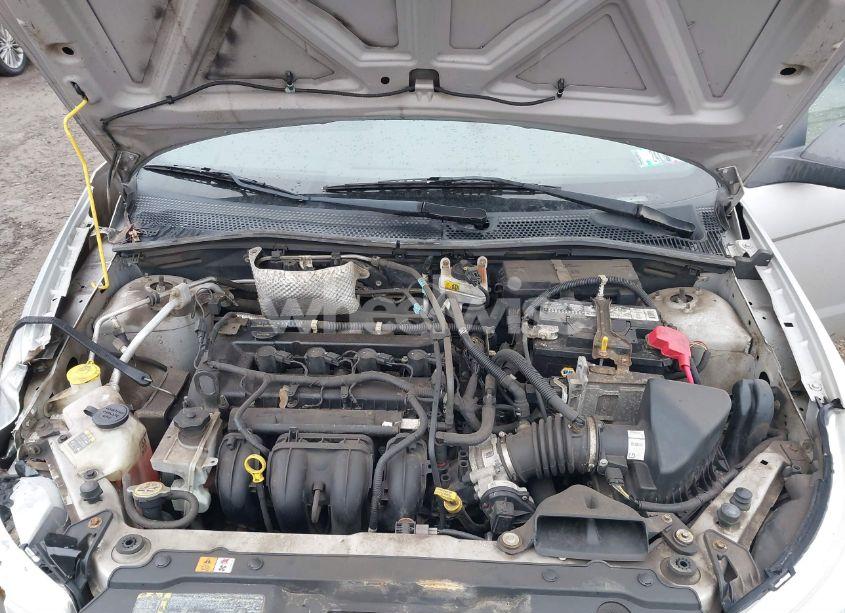 Photo 10 of 2011 Ford Focus SE (VIN 1FAHP3FNXBW194805)