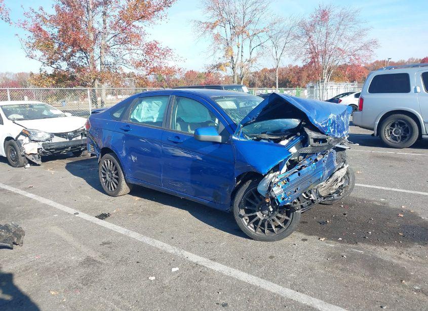 2010 Ford Focus SES (VIN 1FAHP3GN0AW246794) main photo