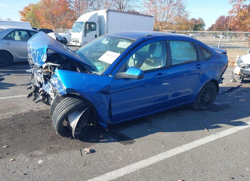 Photo 2 of 2010 Ford Focus SES (VIN 1FAHP3GN0AW246794)