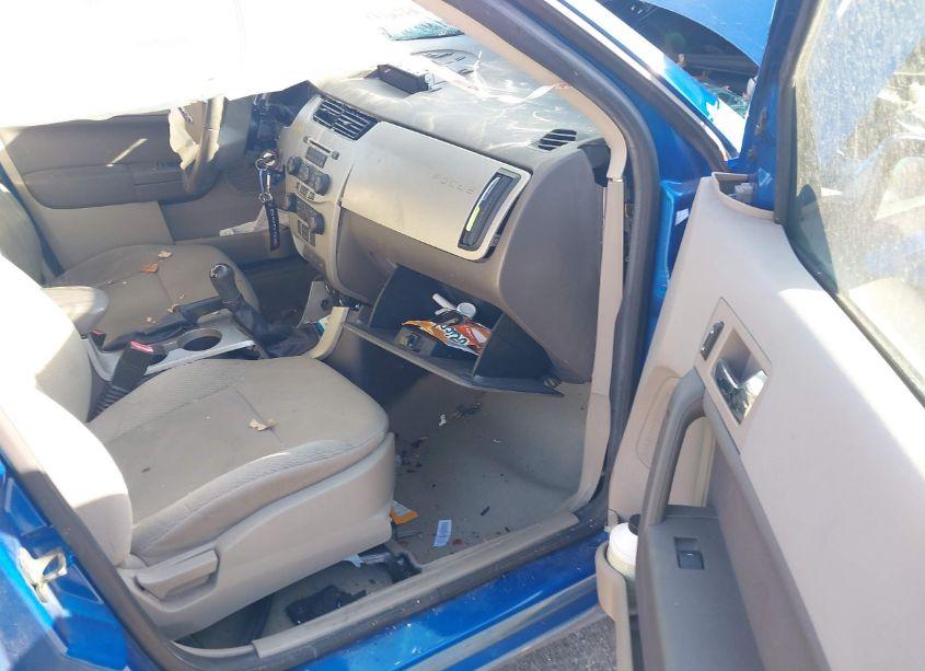 Photo 5 of 2010 Ford Focus SES (VIN 1FAHP3GN0AW246794)