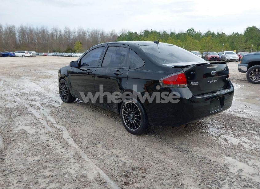 Photo 3 of 2010 Ford Focus SES (VIN 1FAHP3GN0AW270366)