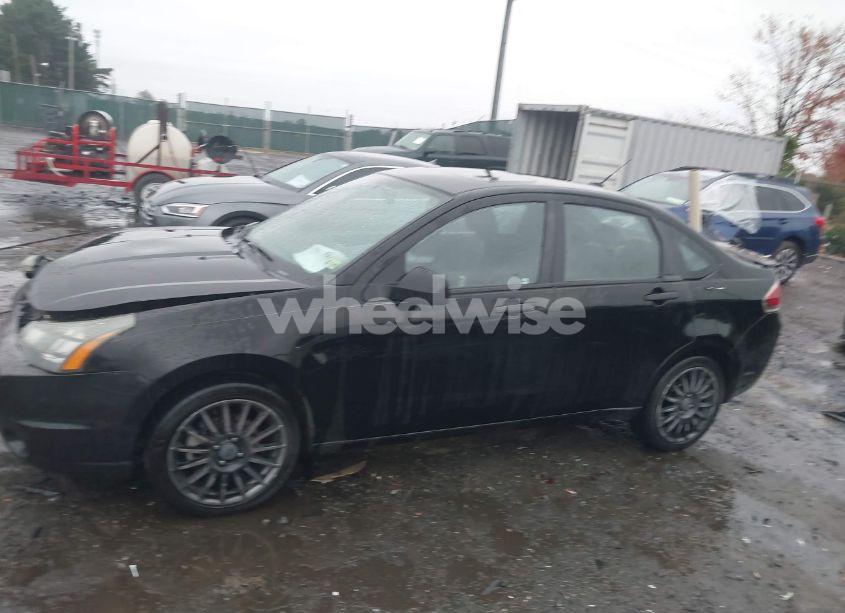 Photo 15 of 2010 Ford Focus SES (VIN 1FAHP3GN1AW275964)