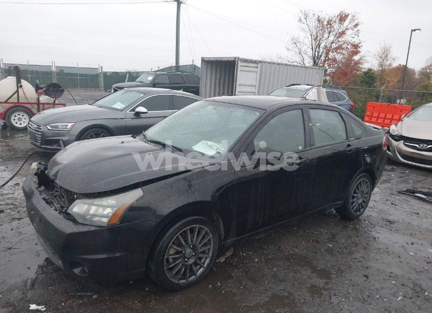 Photo 2 of 2010 Ford Focus SES (VIN 1FAHP3GN1AW275964)