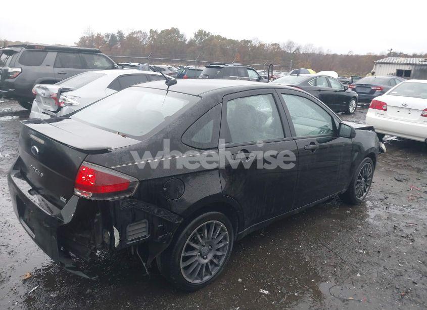 Photo 4 of 2010 Ford Focus SES (VIN 1FAHP3GN1AW275964)