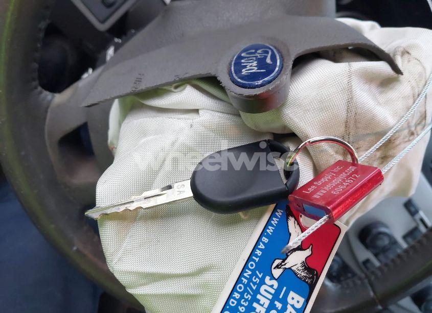 Photo 11 of 2011 Ford Focus SES (VIN 1FAHP3GN1BW124947)