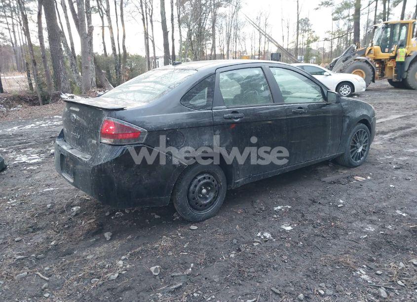 Photo 4 of 2011 Ford Focus SES (VIN 1FAHP3GN1BW124947)