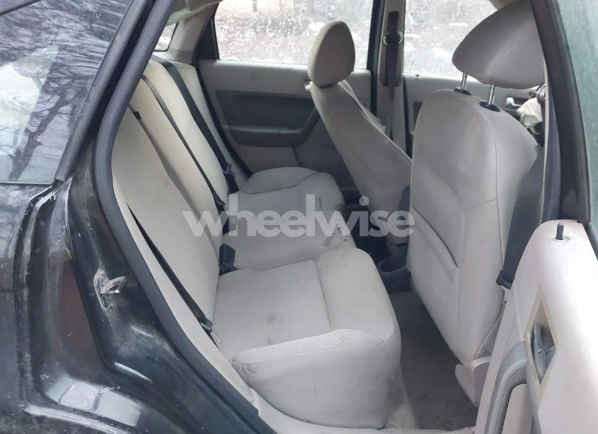 Photo 8 of 2011 Ford Focus SES (VIN 1FAHP3GN1BW124947)