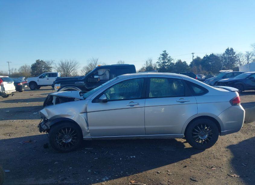 Photo 14 of 2011 Ford Focus SES (VIN 1FAHP3GN1BW143241)