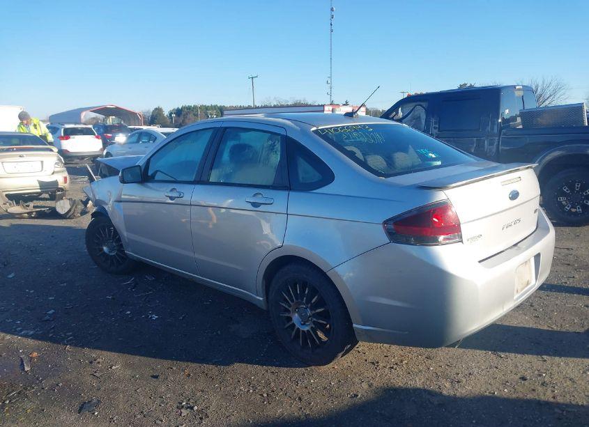 Photo 3 of 2011 Ford Focus SES (VIN 1FAHP3GN1BW143241)