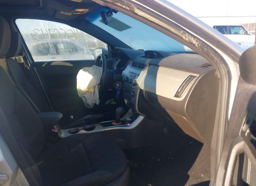 Photo 5 of 2011 Ford Focus SES (VIN 1FAHP3GN1BW143241)