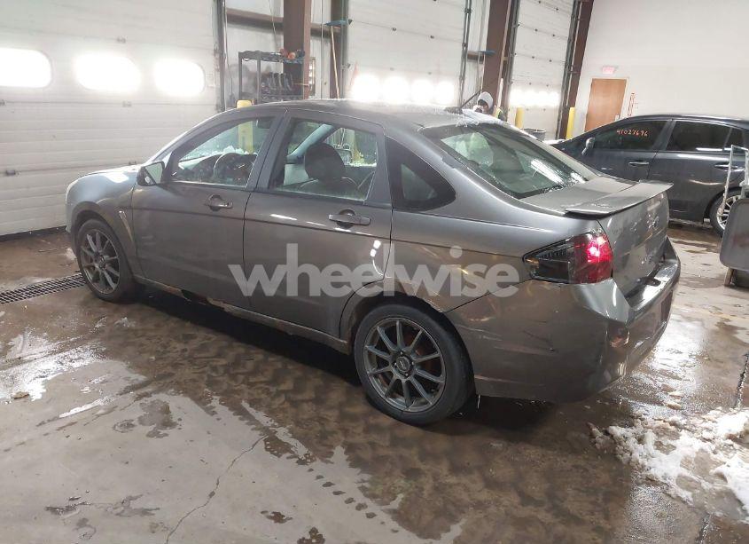 Photo 3 of 2010 Ford Focus SES (VIN 1FAHP3GN2AW144445)