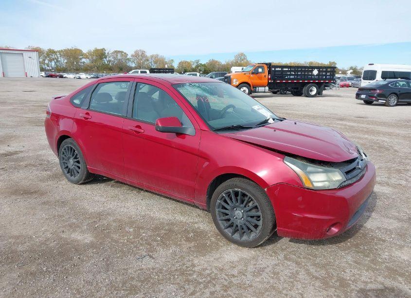 2010 Ford Focus SES (VIN 1FAHP3GN2AW162380) main photo