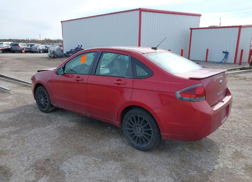 Photo 3 of 2010 Ford Focus SES (VIN 1FAHP3GN2AW162380)