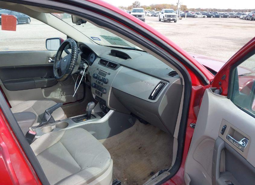 Photo 5 of 2010 Ford Focus SES (VIN 1FAHP3GN2AW162380)