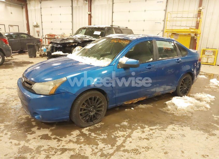 Photo 2 of 2011 Ford Focus SES (VIN 1FAHP3GN2BW163739)