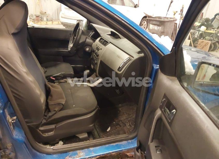 Photo 5 of 2011 Ford Focus SES (VIN 1FAHP3GN2BW163739)