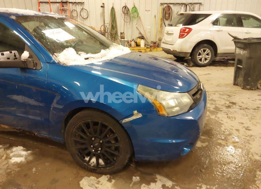Photo 6 of 2011 Ford Focus SES (VIN 1FAHP3GN2BW163739)