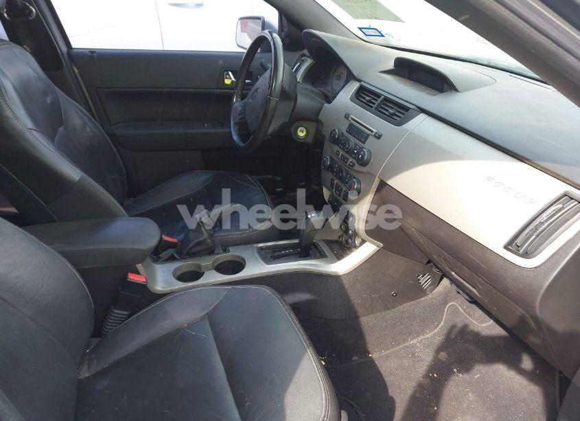 Photo 5 of 2011 Ford Focus SES (VIN 1FAHP3GN2BW196398)