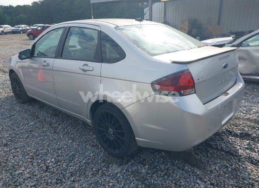 Photo 3 of 2010 Ford Focus SES (VIN 1FAHP3GN3AW142946)