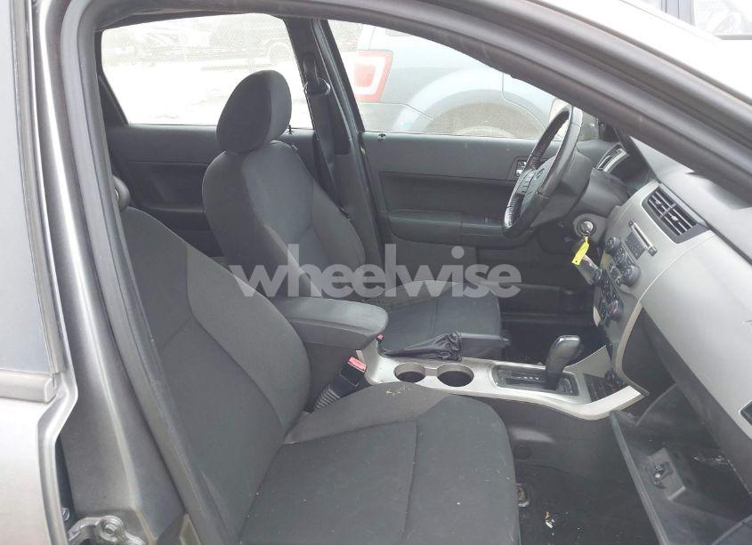 Photo 5 of 2010 Ford Focus SES (VIN 1FAHP3GN4AW193534)