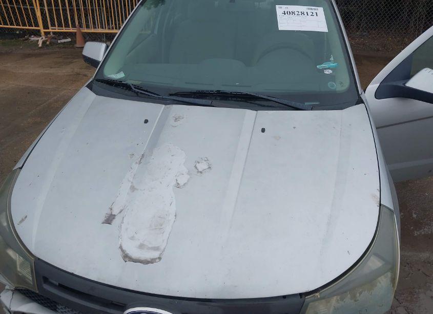 Photo 10 of 2011 Ford Focus SES (VIN 1FAHP3GN4BW130211)