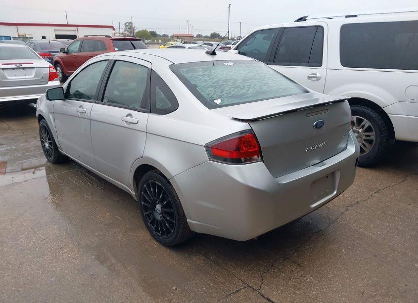 Photo 3 of 2011 Ford Focus SES (VIN 1FAHP3GN4BW130211)