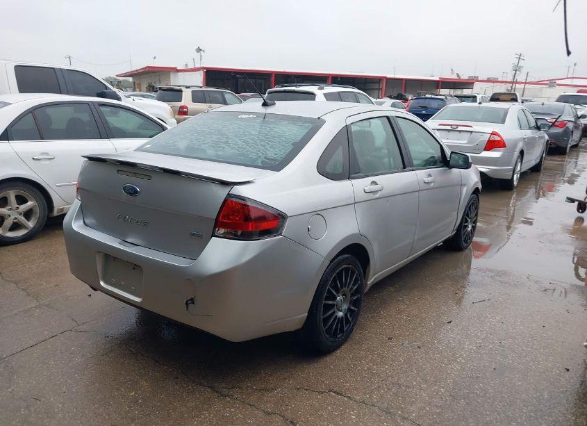 Photo 4 of 2011 Ford Focus SES (VIN 1FAHP3GN4BW130211)