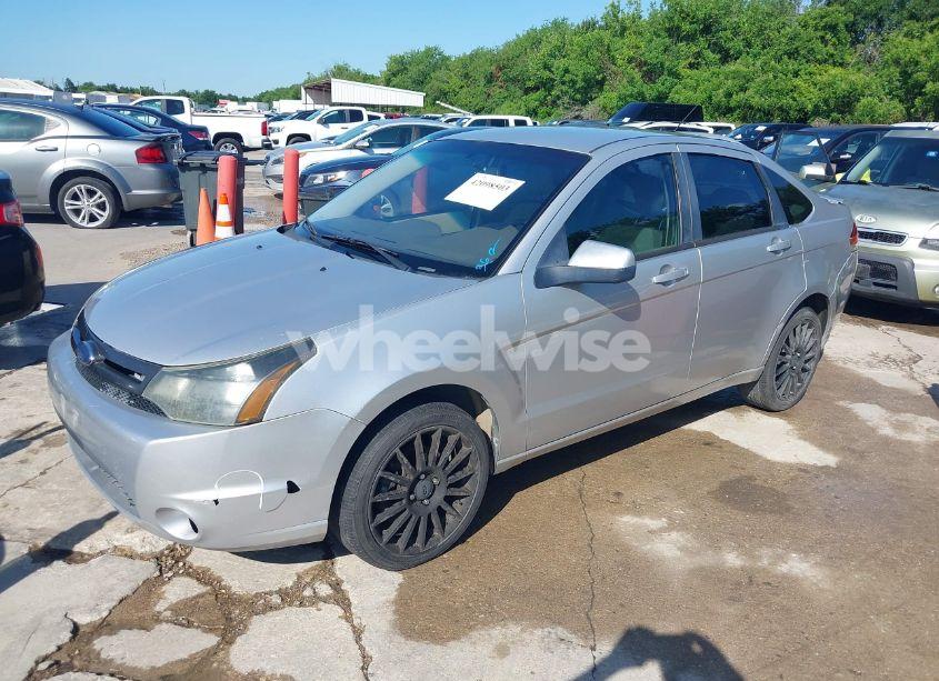 Photo 2 of 2010 Ford Focus SES (VIN 1FAHP3GN5AW115229)